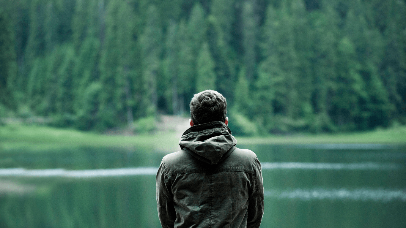 Escuchar el silencio es una práctica que nos acerca a nuestra Esencia.